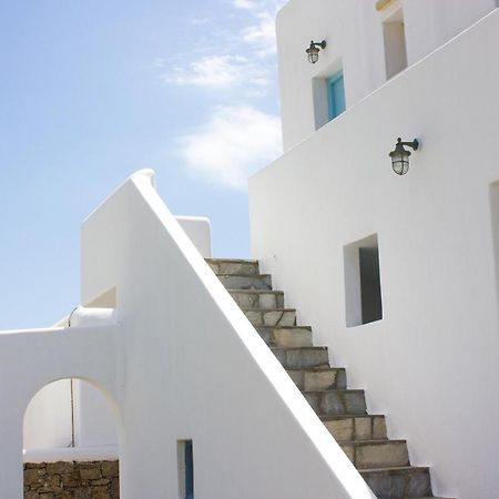 Eleftheria Hotel & Apartments Ornos  Buitenkant foto