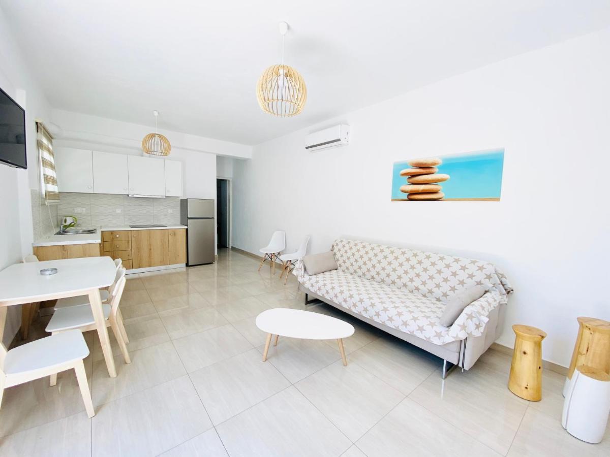Eleftheria Hotel & Apartments Ornos  Buitenkant foto