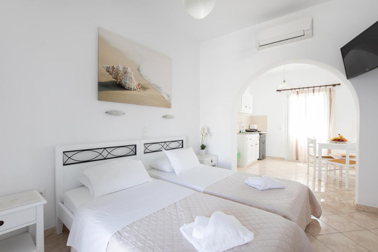 Eleftheria Hotel & Apartments Ornos  Buitenkant foto
